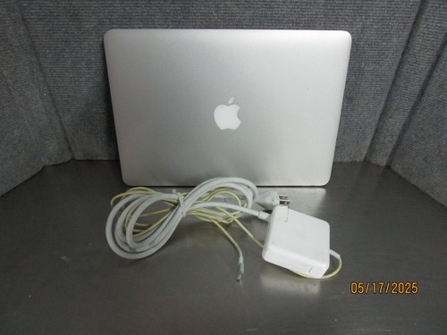 Mac book pro - book, a1502